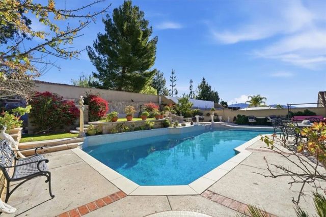 27832 Audrey Court, Canyon Country, CA 91351