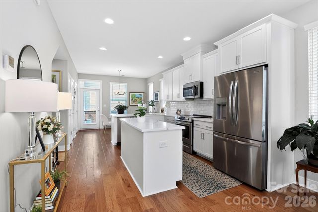 2111 Isom Street, Charlotte, NC 28208