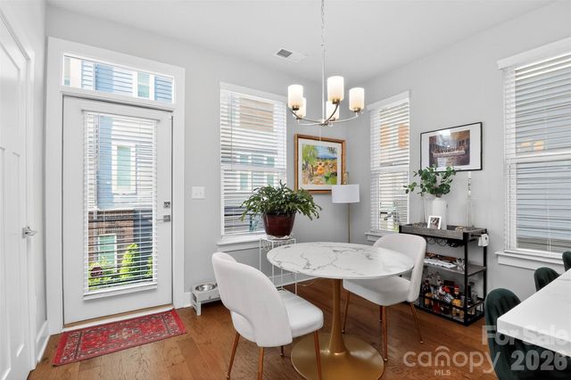 2111 Isom Street, Charlotte, NC 28208