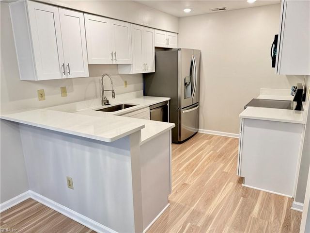 836 Shoal Creek TRL, Chesapeake, VA 23320