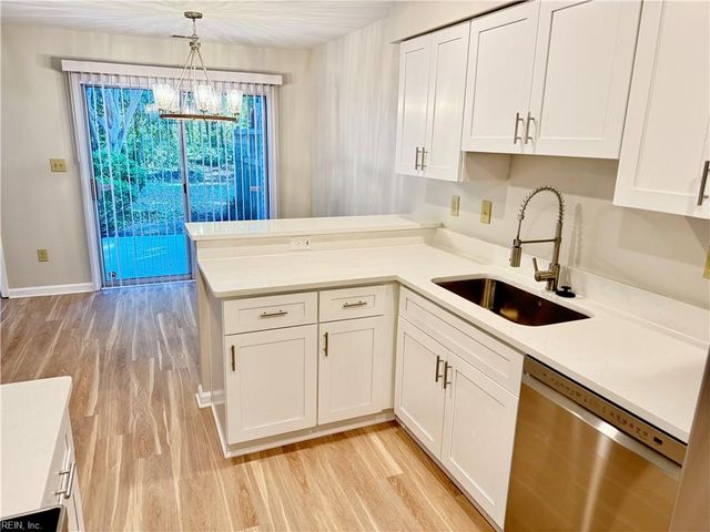 836 Shoal Creek TRL, Chesapeake, VA 23320