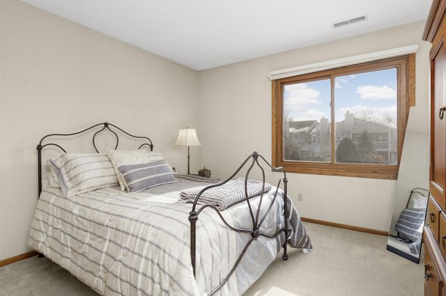 5339 Hyland Place, Bloomington, MN 55437