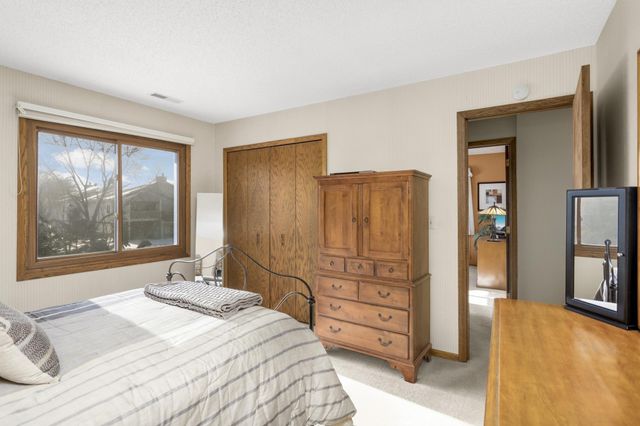 5339 Hyland Place, Bloomington, MN 55437