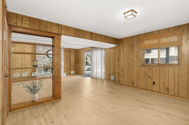 5339 Hyland Place, Bloomington, MN 55437