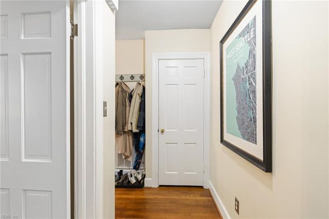 19 Brandon RD, Newport News, VA 23601