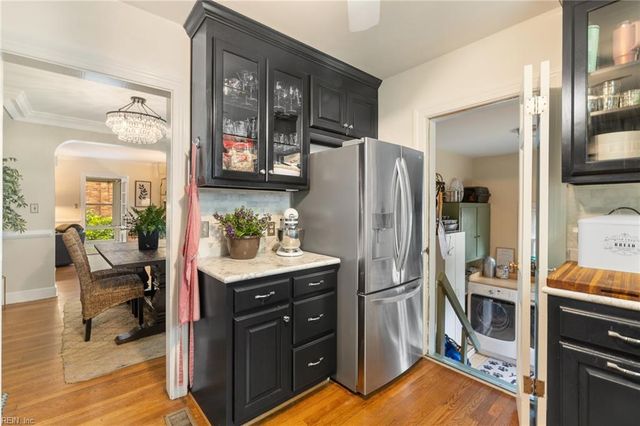 19 Brandon RD, Newport News, VA 23601