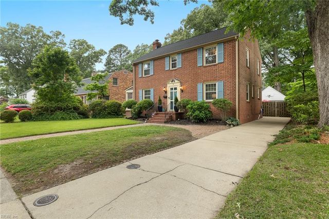 19 Brandon RD, Newport News, VA 23601