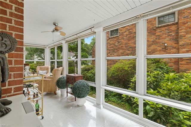 19 Brandon RD, Newport News, VA 23601