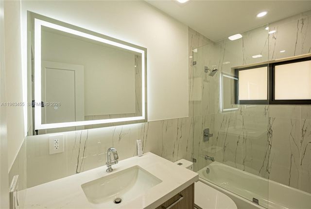 14515 Mahogany Court, Miami Lakes, FL 33014