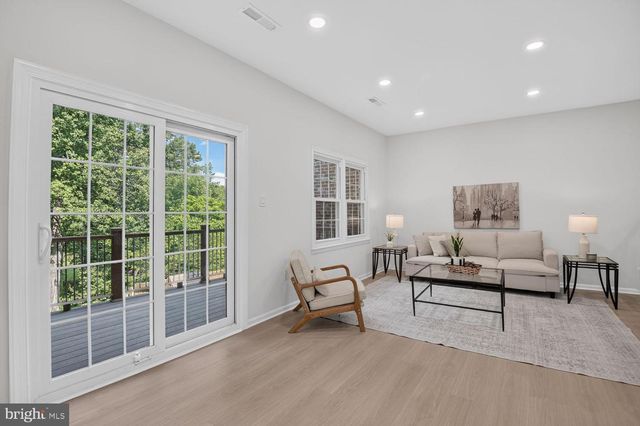 7623 HEATHERTON LN, Potomac, MD 20854