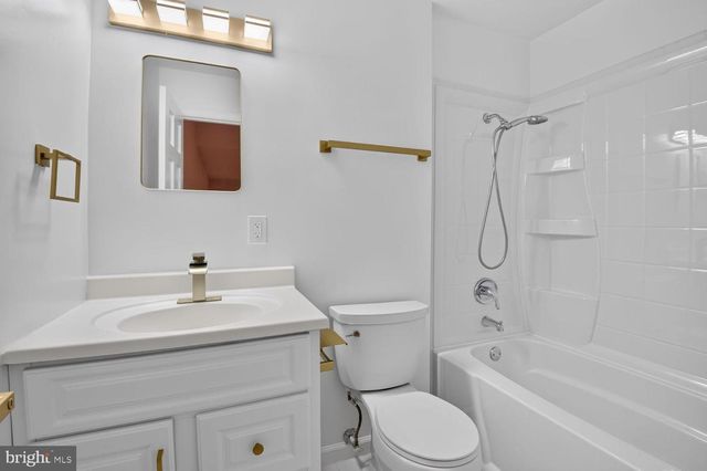 7623 HEATHERTON LN, Potomac, MD 20854