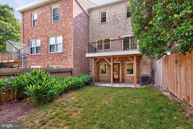 7623 HEATHERTON LN, Potomac, MD 20854