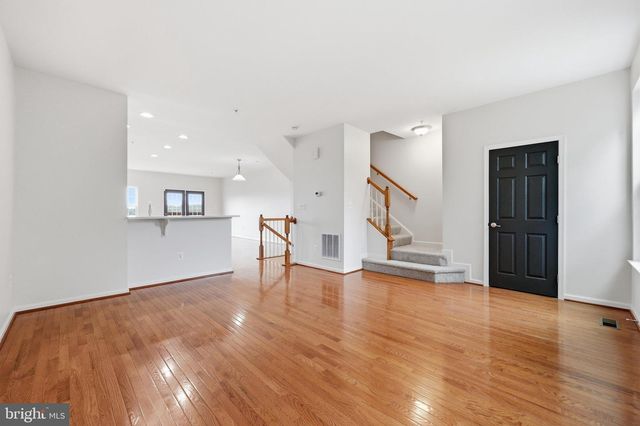 2075 SPRING RUN CIR, Frederick, MD 21702