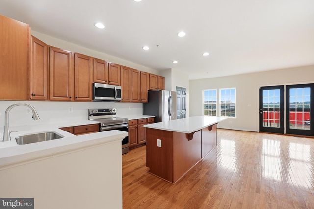 2075 SPRING RUN CIR, Frederick, MD 21702