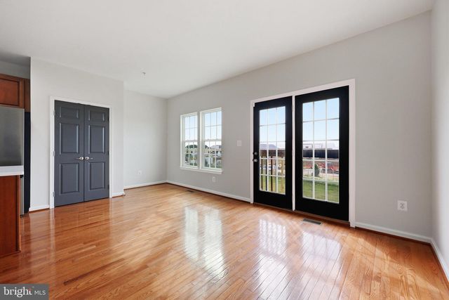 2075 SPRING RUN CIR, Frederick, MD 21702
