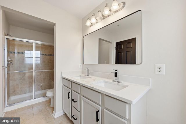 2075 SPRING RUN CIR, Frederick, MD 21702