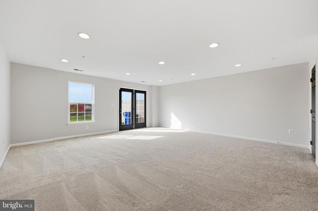 2075 SPRING RUN CIR, Frederick, MD 21702