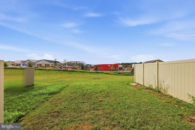 2075 SPRING RUN CIR, Frederick, MD 21702