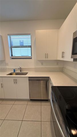 24580 SW 119th Court 24580, Homestead, FL 33032
