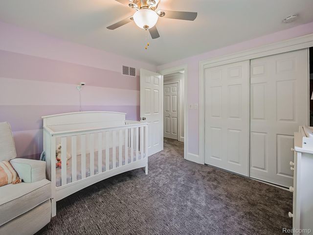 5611 Priory Lane, Bloomfield Hills, MI 48301