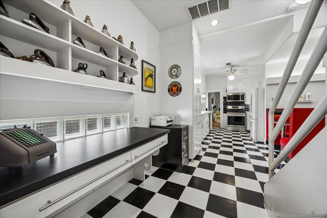 414 W 13th Street, Houston, TX 77008