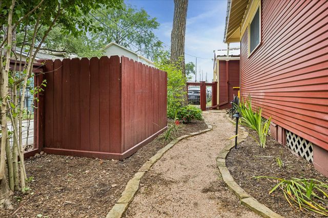 414 W 13th Street, Houston, TX 77008