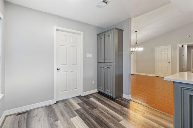 210 Pecan Valley Court, Friendswood, TX 77546