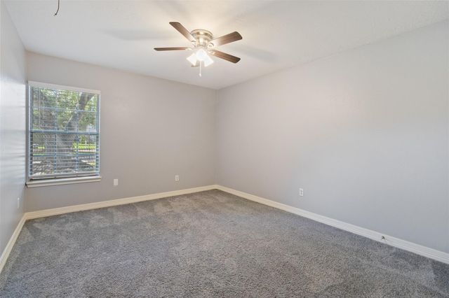 210 Pecan Valley Court, Friendswood, TX 77546
