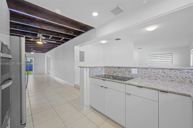 1811 SW 18th Ave, Miami, FL 33145