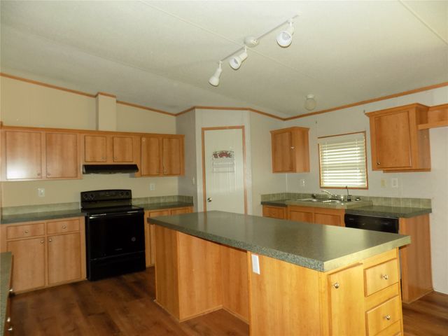 12792 W Highway 199, Poolville, TX 76487