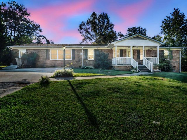 127 Crystal Dr, Cowpens, SC 29330