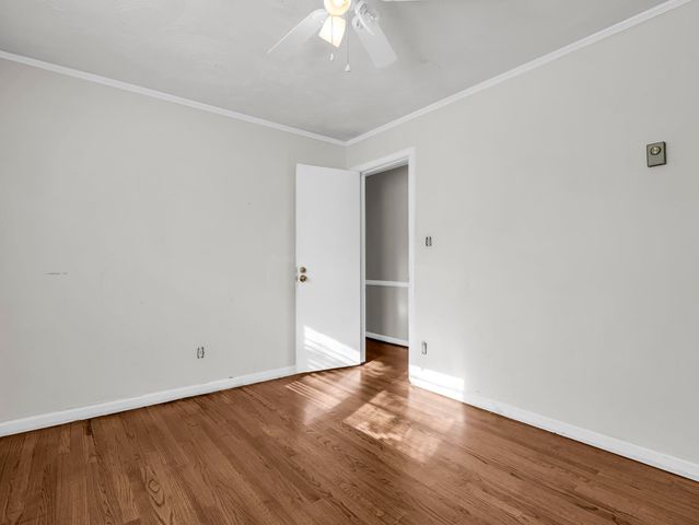 127 Crystal Dr, Cowpens, SC 29330