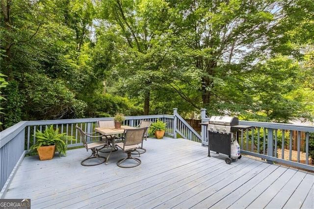 1060 Pinedale Drive SE, Smyrna, GA 30080