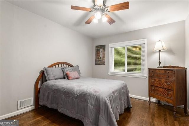 1060 Pinedale Drive SE, Smyrna, GA 30080