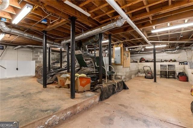 1060 Pinedale Drive SE, Smyrna, GA 30080