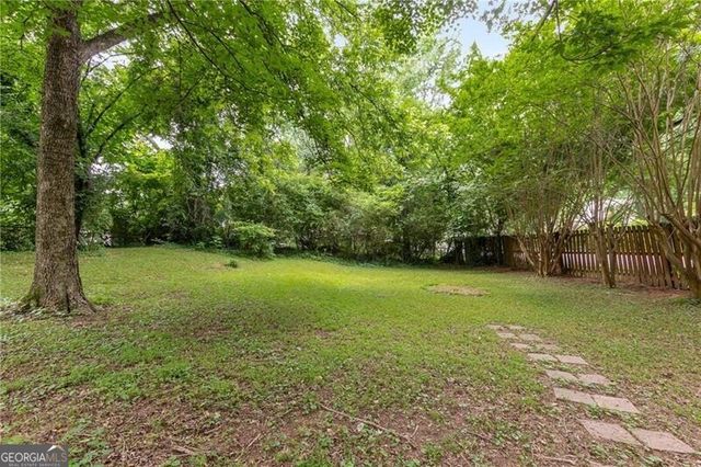 1060 Pinedale Drive SE, Smyrna, GA 30080