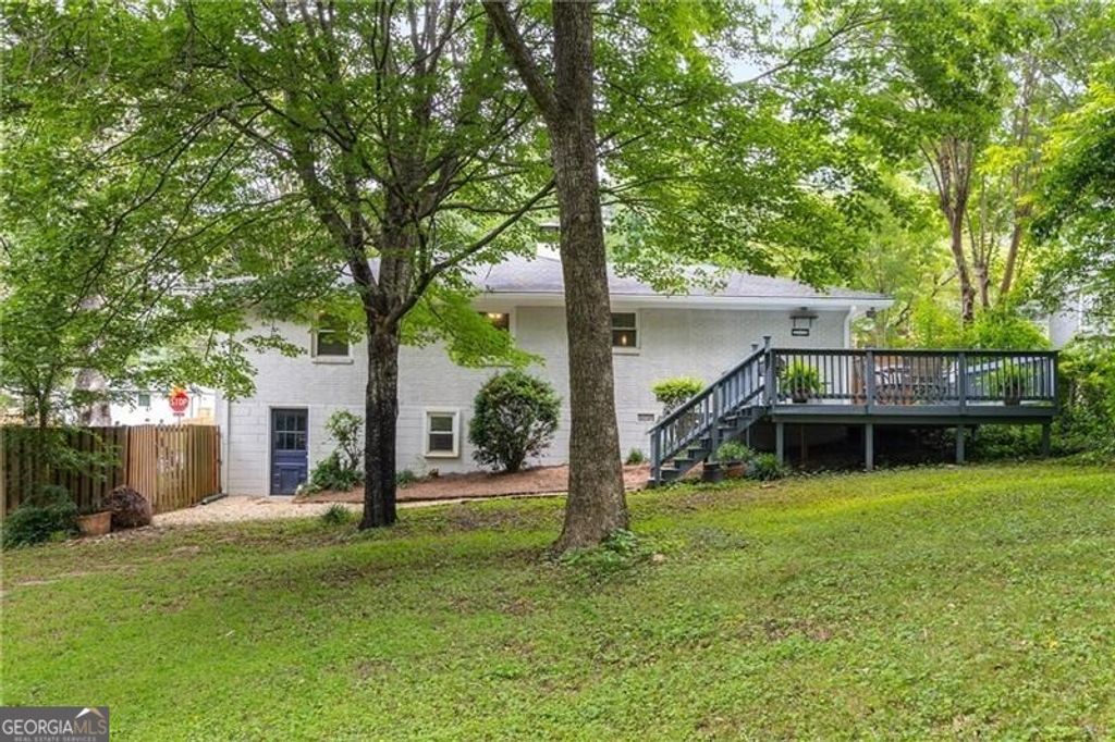 1060 Pinedale Drive SE, Smyrna, GA 30080