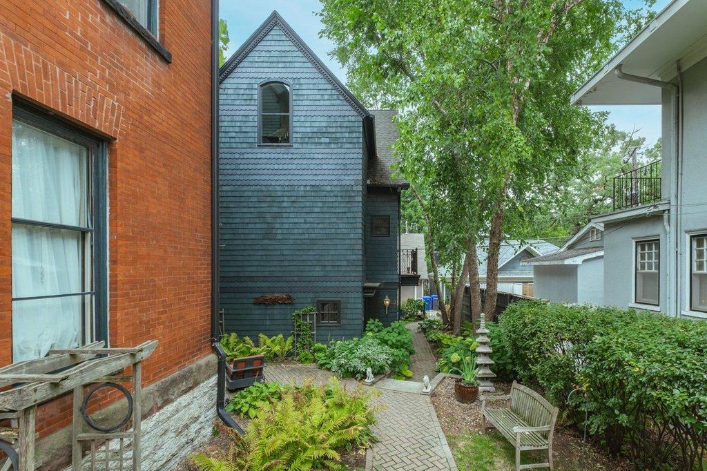 449 Portland Avenue 3, Saint Paul, MN 55102 — exterior