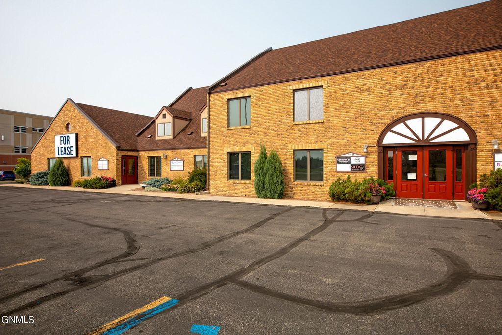 1411 Dakota Parkway W, Williston, ND 58801 photo 3