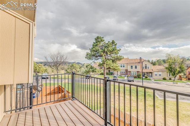 6816 Ravencrest Drive, Colorado Springs, CO 80919