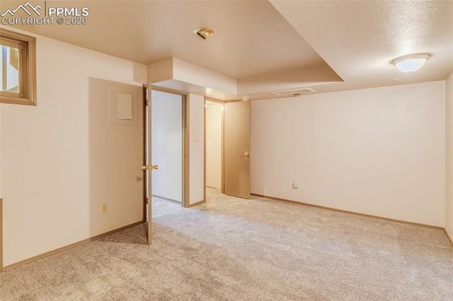 6816 Ravencrest Drive, Colorado Springs, CO 80919