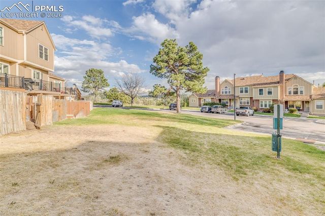 6816 Ravencrest Drive, Colorado Springs, CO 80919