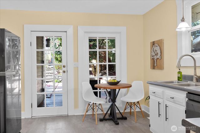 7729 18th Avenue SW, Seattle, WA 98106