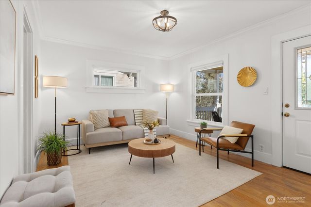 7729 18th Avenue SW, Seattle, WA 98106