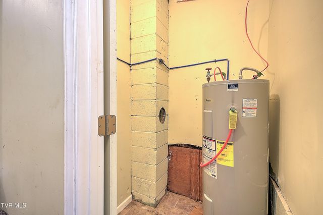 236 Kermit Road, Weber City, VA 24290