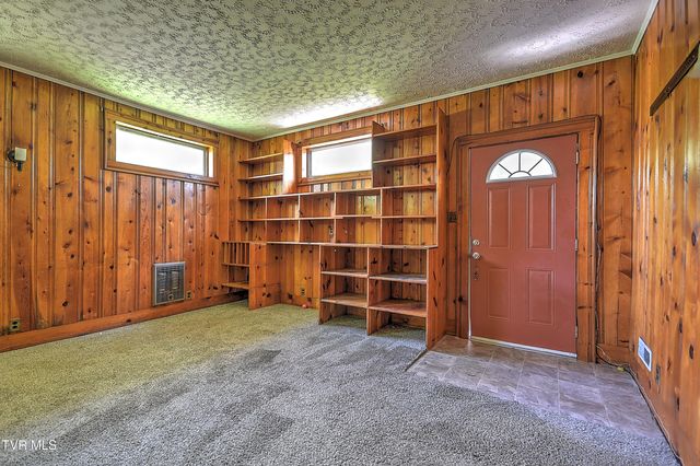 236 Kermit Road, Weber City, VA 24290