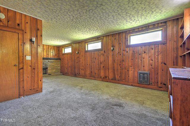 236 Kermit Road, Weber City, VA 24290