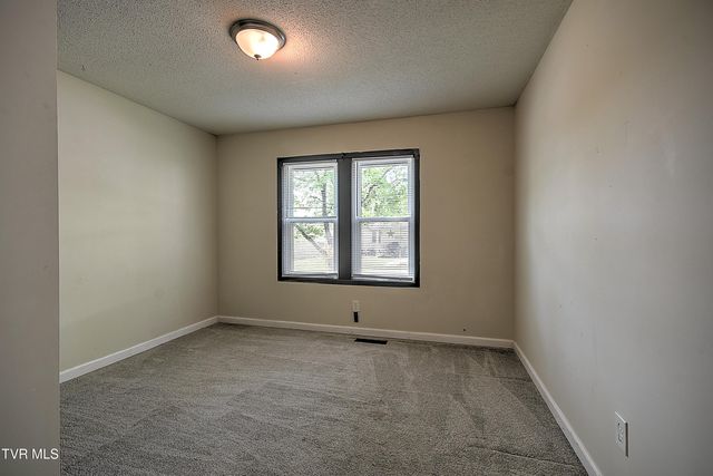 236 Kermit Road, Weber City, VA 24290