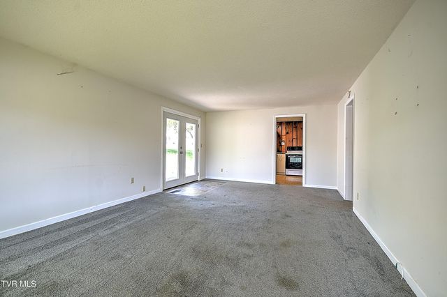 236 Kermit Road, Weber City, VA 24290