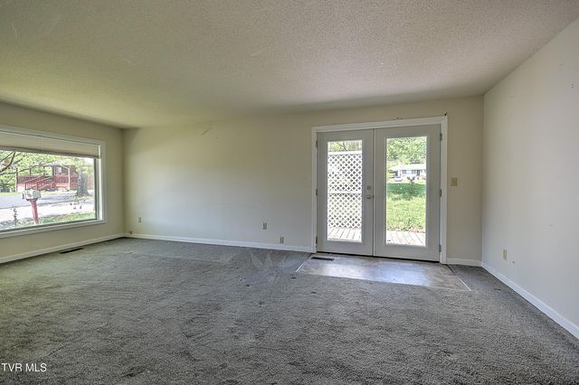 236 Kermit Road, Weber City, VA 24290